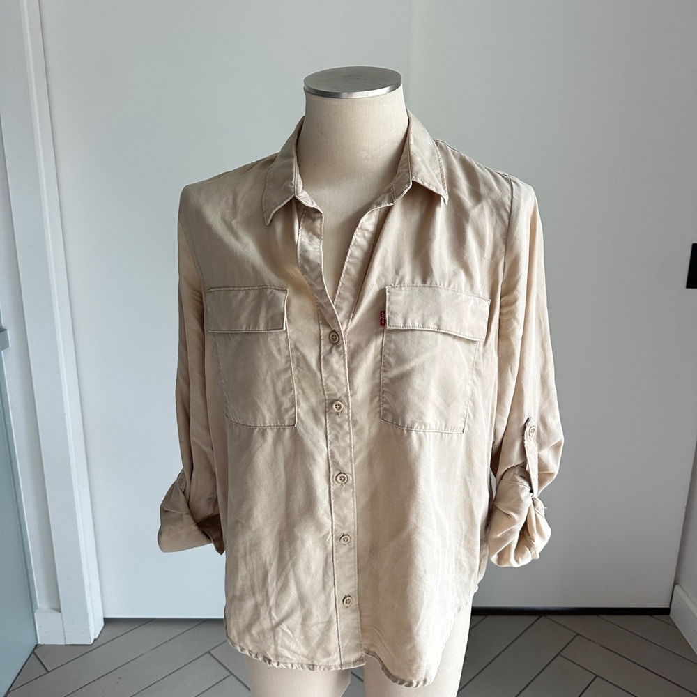 Levi's Cream Button-Up Shirt - Picture 4 of 6